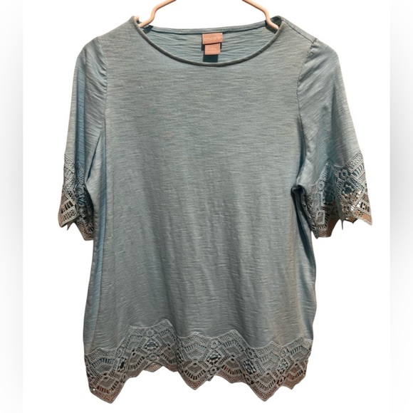 Chicos Short Sleeve Turquoise Tee Lace Trim Sleeve Hem Sz 1 (M) - Picture 1 of 10